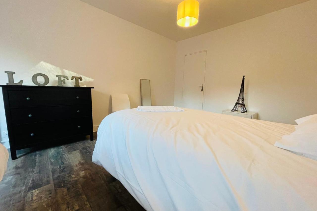ז'ואה-לה-טור The House Of The Green Way A Charming Pied-A-Terre For Your Walks In Toura מראה חיצוני תמונה